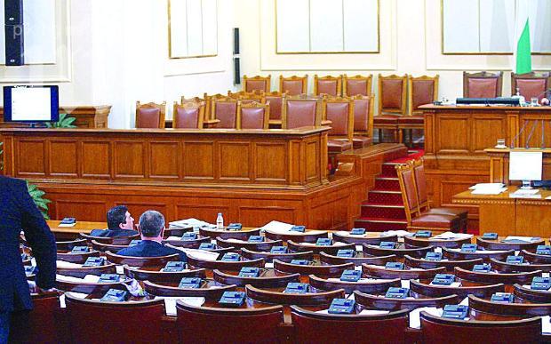 Продължава второто четене на проекта за бюджет 2014

