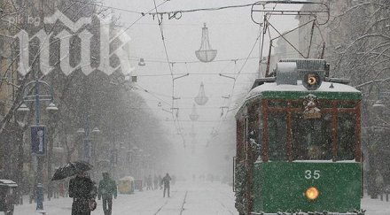 бан задава сух студ сняг затрупа коледа нова година