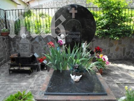 Чудеса на гроба на Преподобна Стойна! Болни се лекуват, слепи проглеждат. Ванга: Тя е духовната ми майка! Чудеса на гроба на Преподобна Стойна! Болни се лекуват, слепи проглеждат. Ванга: Тя е духовната ми майка!