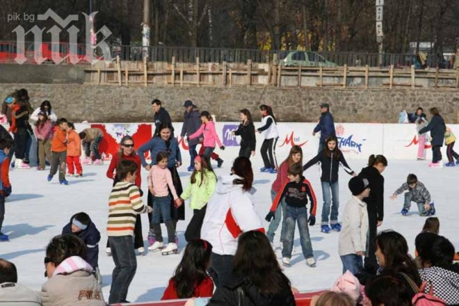 Пускат пързалката на Ариана за 8 декември