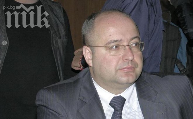 Четин Казак: Вече е тенденция депутати да напускат ГЕРБ