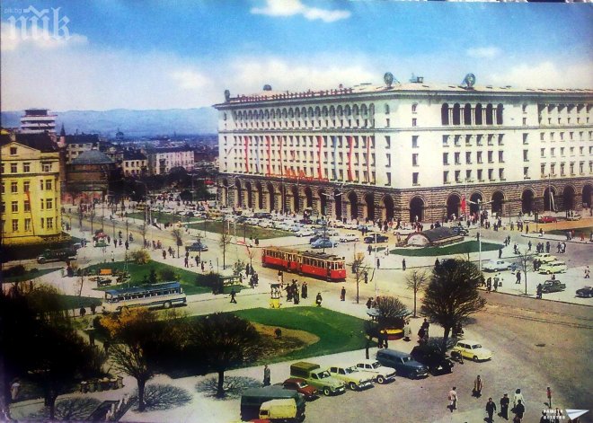 Руснаци искат ЦУМ, ще го правят музей на православието