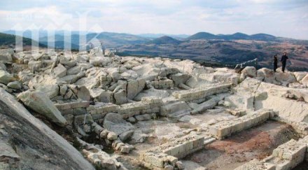 частници крадат половината приходите перперикон