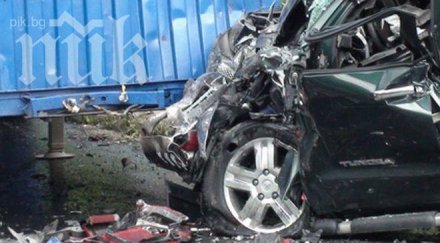 тежка катастрофа варна четирима пострадаха един опасност живота