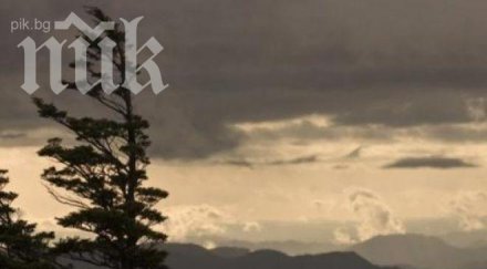 слаб сняг облаци слънце