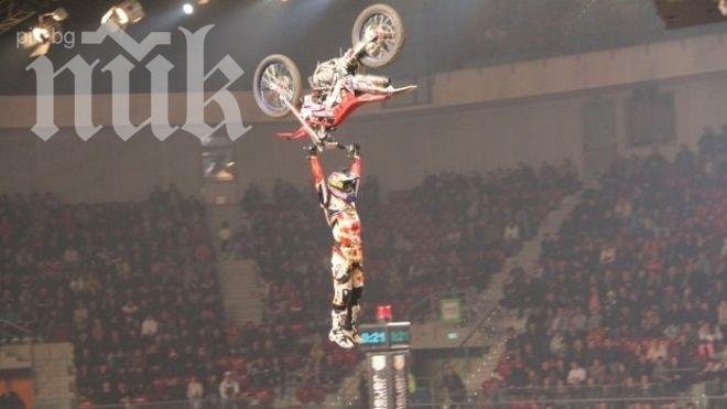 Повече от 8 000 билета са продадени за „Нощта на скоковете“