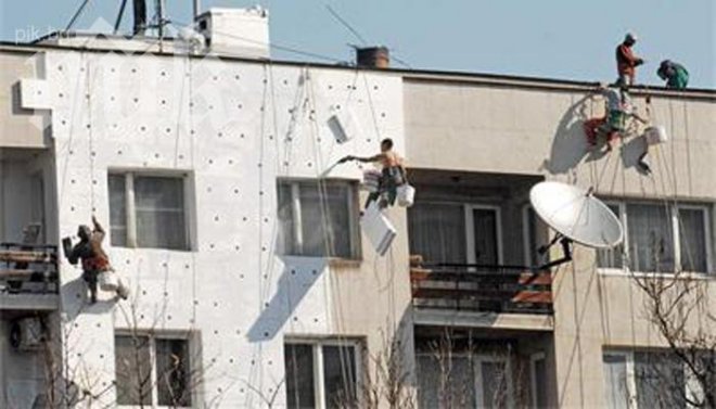 12 месеца гратис за заемите за саниране