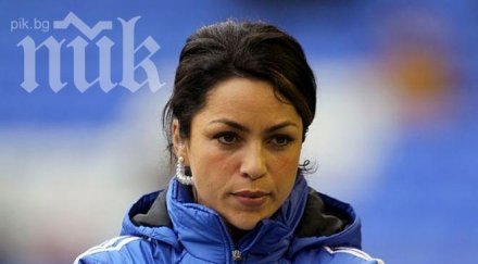 сексапилната лекарка челси заби ефектен гол метра