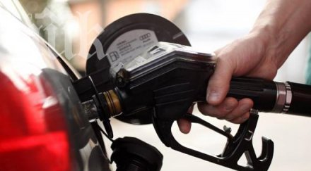 мъж зареди бензин 160 лева избяга