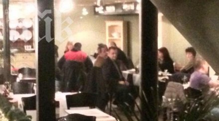 йовчев запазил спокойствие блокадата ресторанта извинявал клиентите неудобството видео