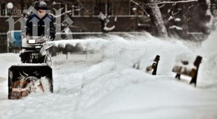 снежната буря русия остави остров сахалин откъснат света