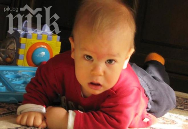 Зов за помощ! 2-годишният Филип страда от церебрална парализа, нуждае се от лечение в чужбина