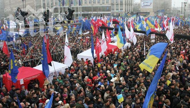 Мъж почина от инфаркт на площада в Киев