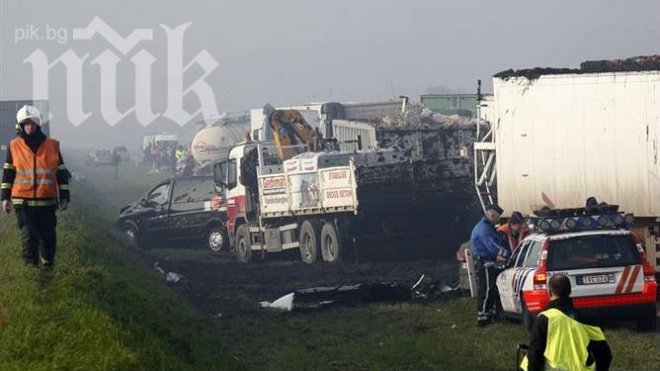 Адска верижна катастрофа от 20 коли край Белград, 8 души са ранени