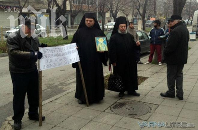 Йоан и Серафим остават в битката за митрополит на Варна (обновена)