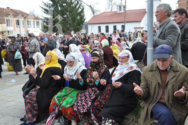 Учени: 69 % от помаците смятат, че не са българи