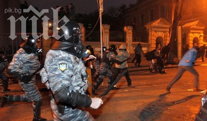 Уволниха кмета на Киев заради безредиците на 30 ноември