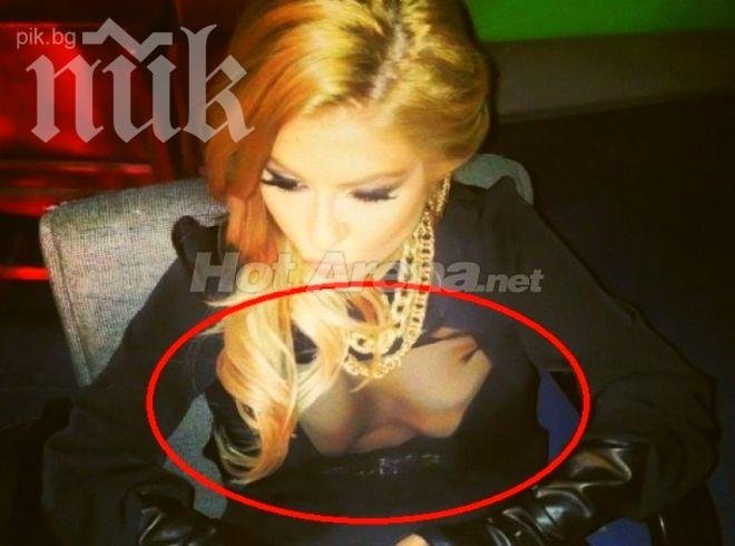 Гръмна силиконът на Андреа