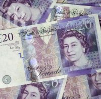 Англия ще печата пластмасови банкноти – били по-чисти и трудни за фалшификация