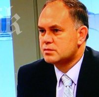 Извънредно в ПИК! Двама депутати пред бой в парламента! Плашат Кадиев с разправа, той плаче като малко дете! 