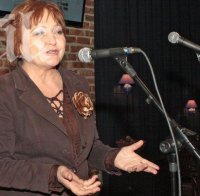 Проф. Донка Байкова пред ПИК: Лимонов сок със зехтин и мед ще ви спаси от махмурлука на Коледа