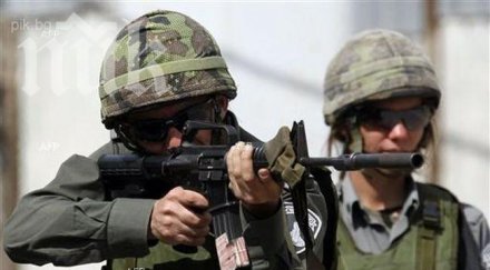 израелски войници убиха двама палестинци западния бряг