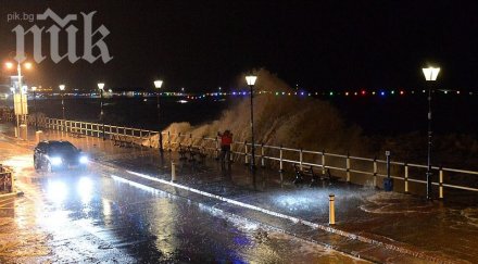 ураган помита великобритания самолети кацат косъм видео