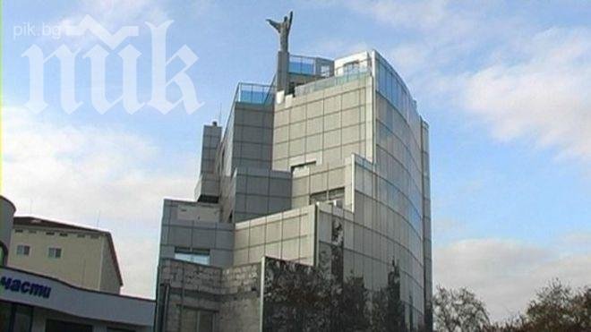 Чиновници от няколко пловдивски администрации ще ползват басейна на рапъра Ванко 1