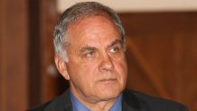 Лазаров отряза Плачи за премии
