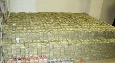 чуждите банки отрязаха млрд