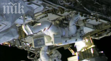 двама астронавти успешно ремонтираха международната космическа станция