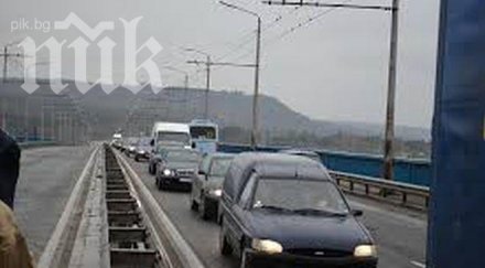 катастрофа предизвика задръстване аспаруховия мост варна