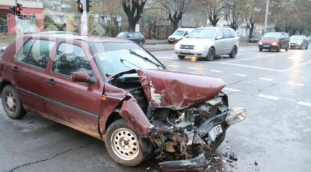 двама души загинаха катастрофи денонощието