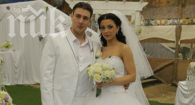 Емануела се развежда през януари, чака милиардер