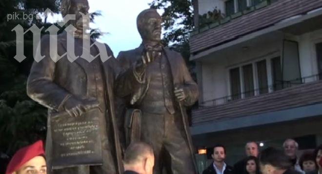 Погнаха пикаещите военни за гавра с обществото