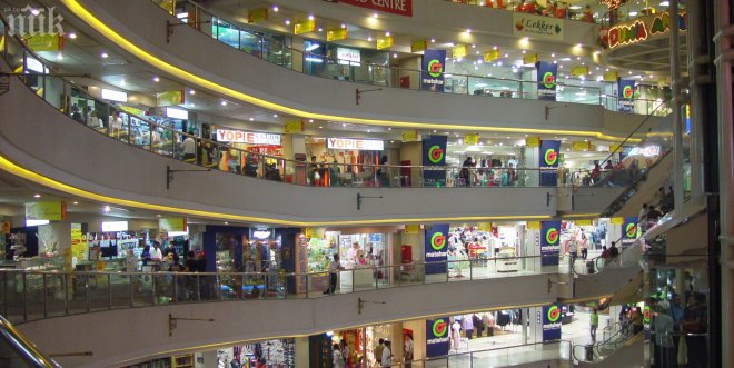 Сензация! Известна фолкзвезда хваната да краде в мол!