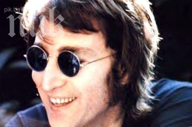 Джон Ленън с кратер на Меркурий