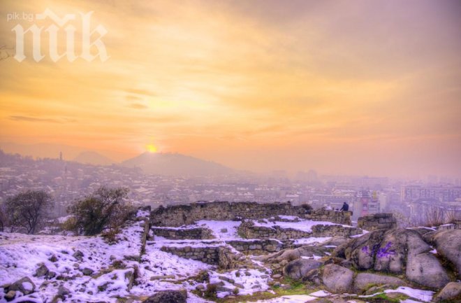 Синоптиците ни изненадани: Утре горещи рекорди до плюс 13 градуса! Горещ западняк носи лято!