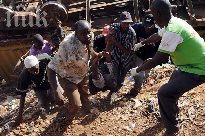Товарен влак е дерайлирал в предградие на Найроби