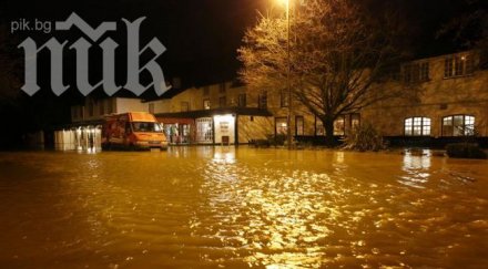 бурята дирк остави без ток хиляди домакинства франция