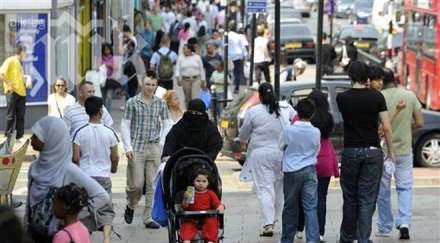 излишна истерия имиграцията оказа полезна британската икономика