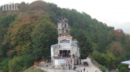 вижте дънов разплита тайната кръстова гора каква прокобата кръста