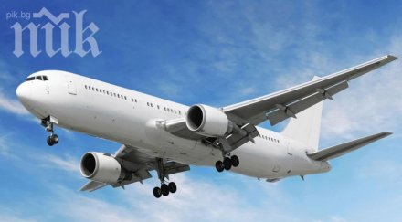 близо час самолет кръжа варна опити кацне