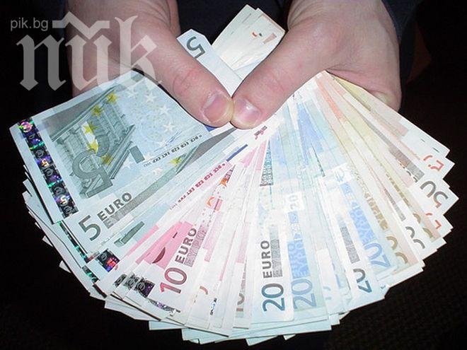 Пенсионер намери 10 000 евро на улицата и ги предаде на полицията