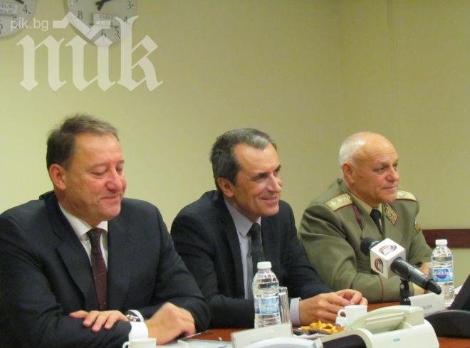 Орешарски на видео „седенка”: Дано другата година е много по-добра