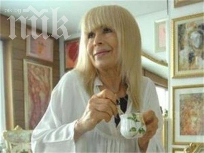 Перфекционизъм! Лили Иванова тренира навръх Коледа