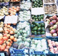 Месо, плодове и зеленчуци с неясен произход се продават по празниците