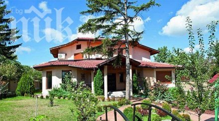 крадци разбиха къщата кичка бодурова навръх коледа снимки