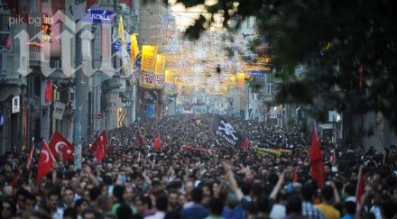 отстранен един шеф сигурността истанбул