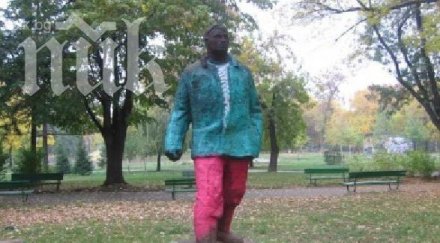 боядисаха комунистически паметник монтана хората радват